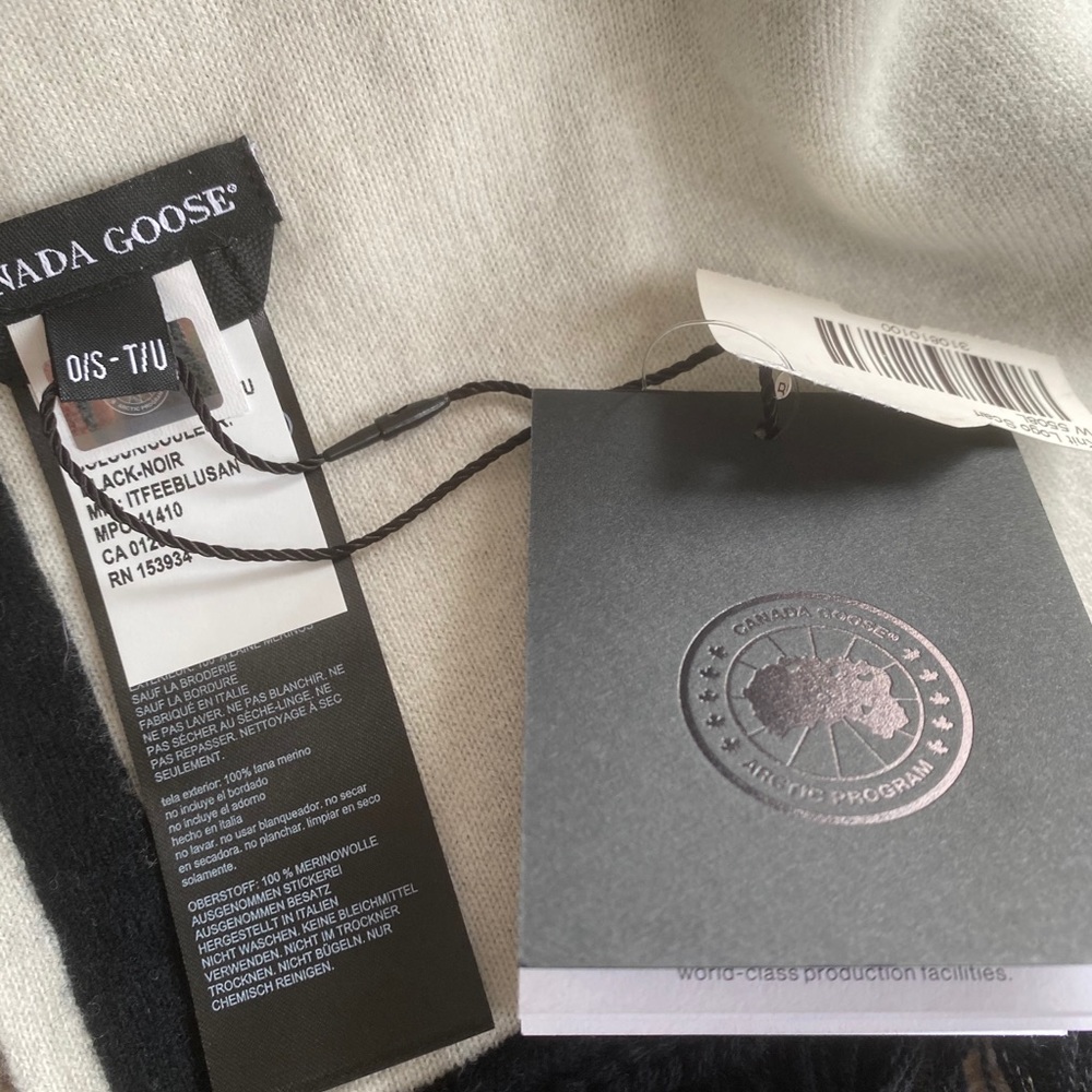 Canada Goose Knot Logo Scarf